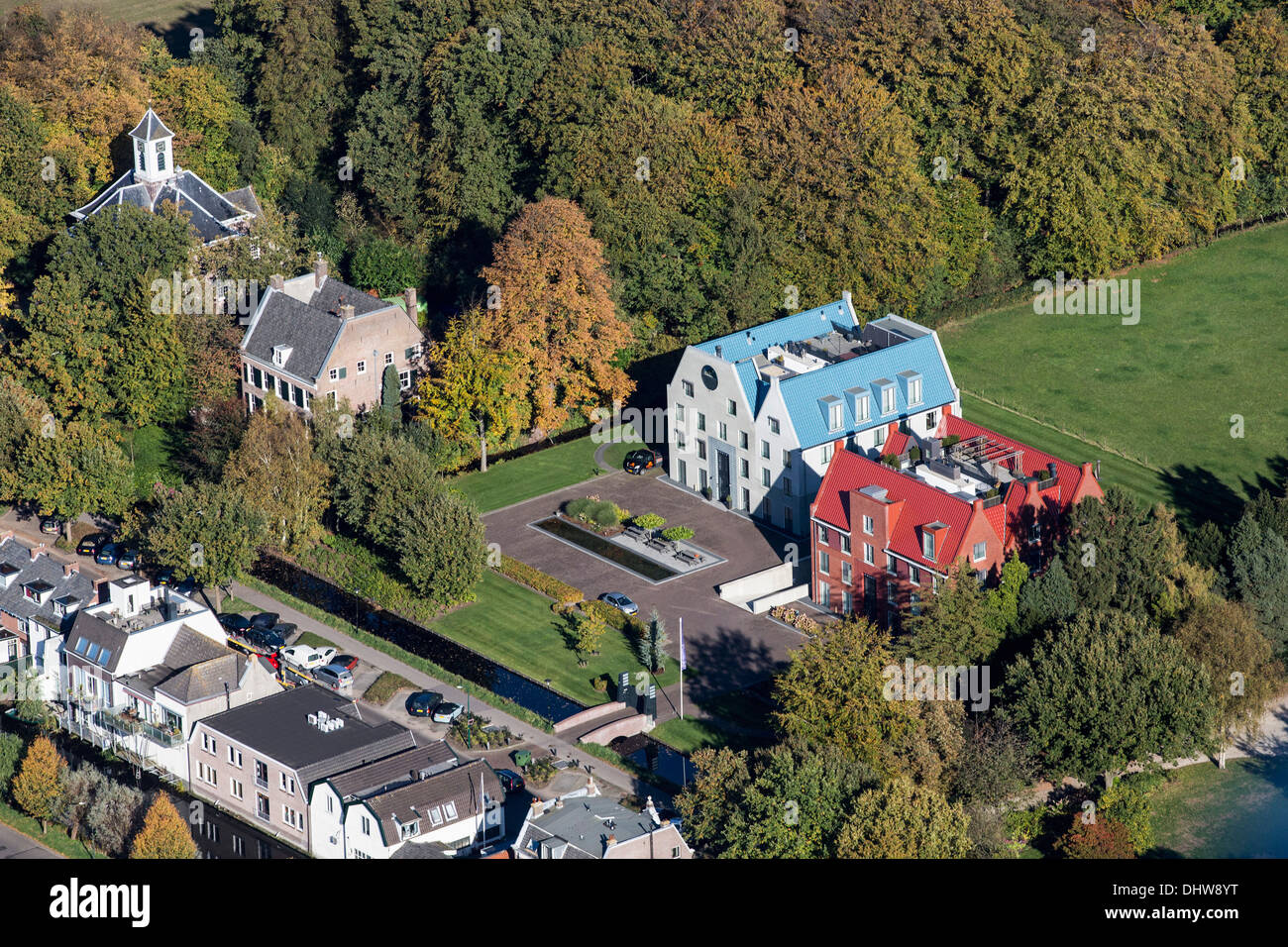 Niederlande,'s-Graveland, moderne Landgut namens Castor und Pollux. Luftbild Stockfoto