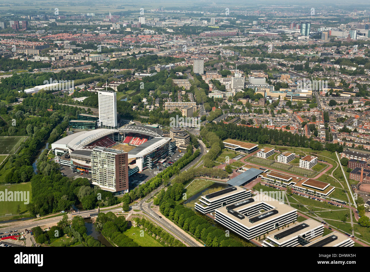Niederlande, Utrecht, Stadion des Fußballvereins FC Utrecht, genannt Galgenwaard. Luftbild Stockfoto