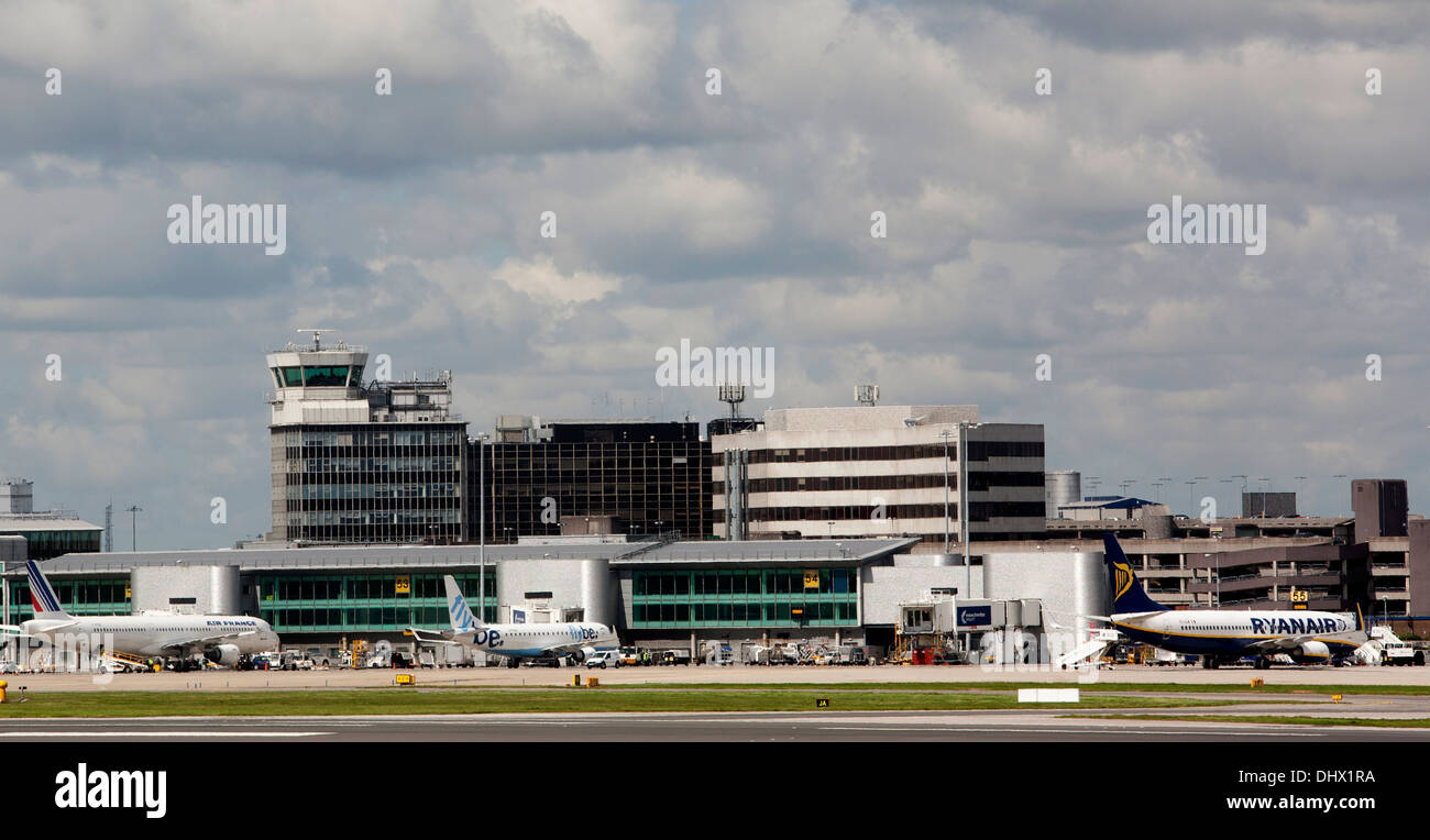Terminal 1, Flughafen Manchester Pic Colin Paxton/CP Fotografie Stockfoto