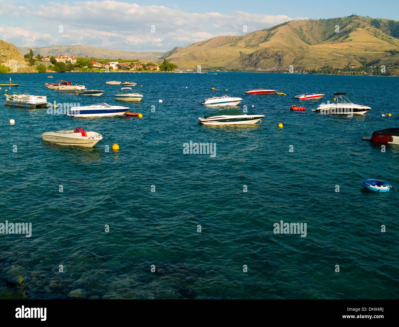 Motorboote auf Lake Chelan, Washington State Stockfoto