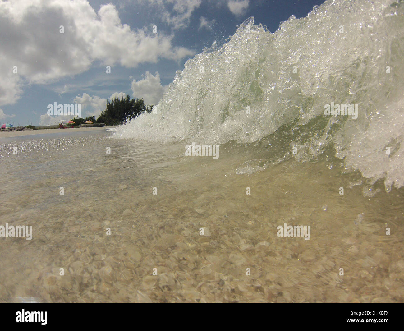 Kleine Welle Pause Sanibel Beach Florida Stockfoto