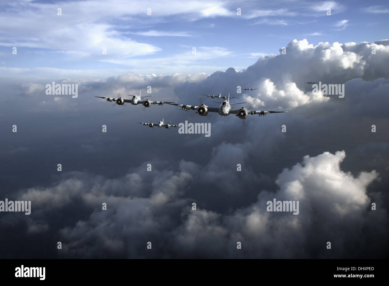 Rakete - Durchführung von Bristol beaufighters aus dem Norden coates Streik Flügel des RAF Coastal Command mit d-day Streifen. Stockfoto