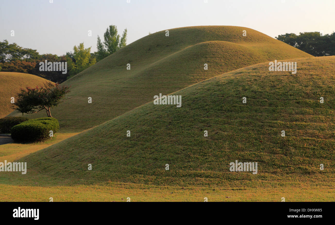 Südkorea, Gyeongju, Tumuli Park, Königsgräber, Stockfoto