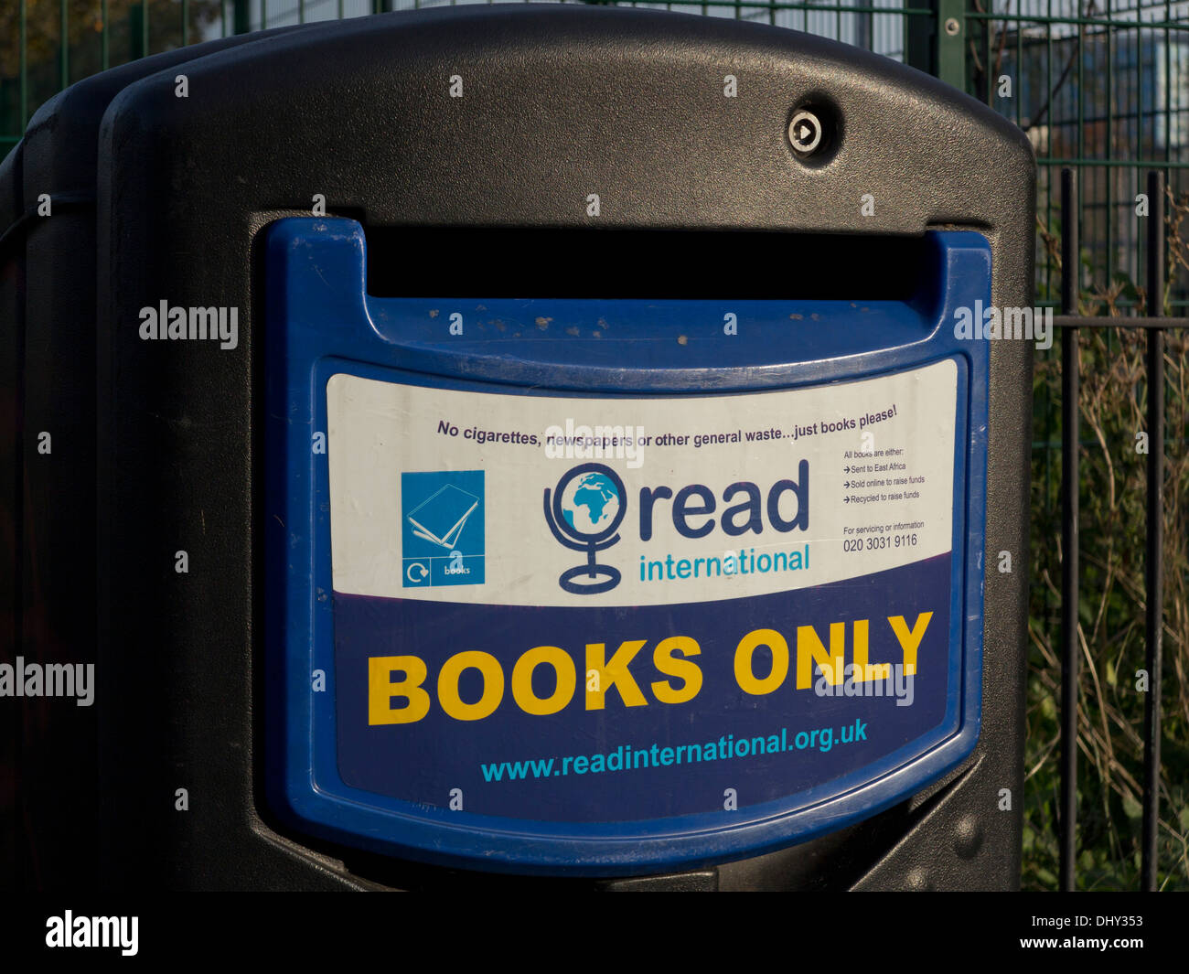 Buch-Sammelbehälter für wohltätige Zwecke. London, UK Stockfoto