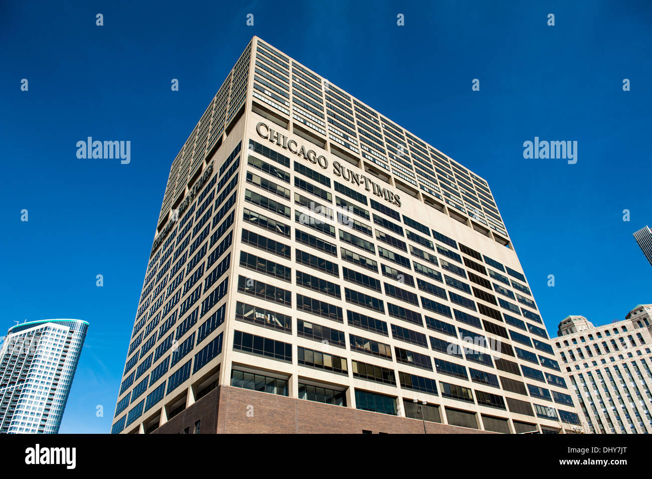 CHICAGO, IL - 13 NOVEMBER: The Chicago Apparel Center ist die aktuelle Heimat der Chicago Sun-Times, gesehen in Chicago, Illinois. Stockfoto