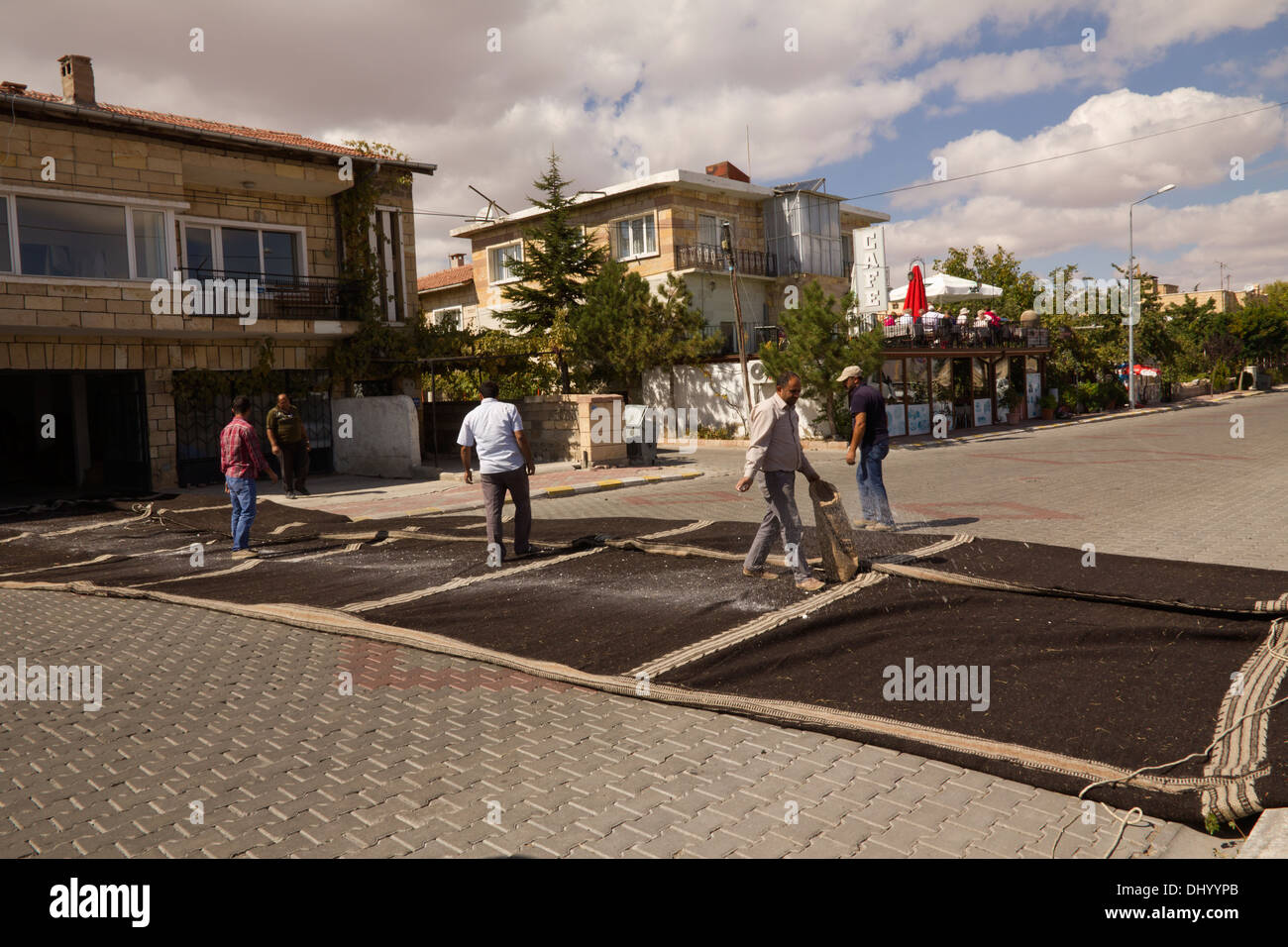 Speicher vorbereiten ein Beduinenzelt Stil mit Kampfer Stockfoto