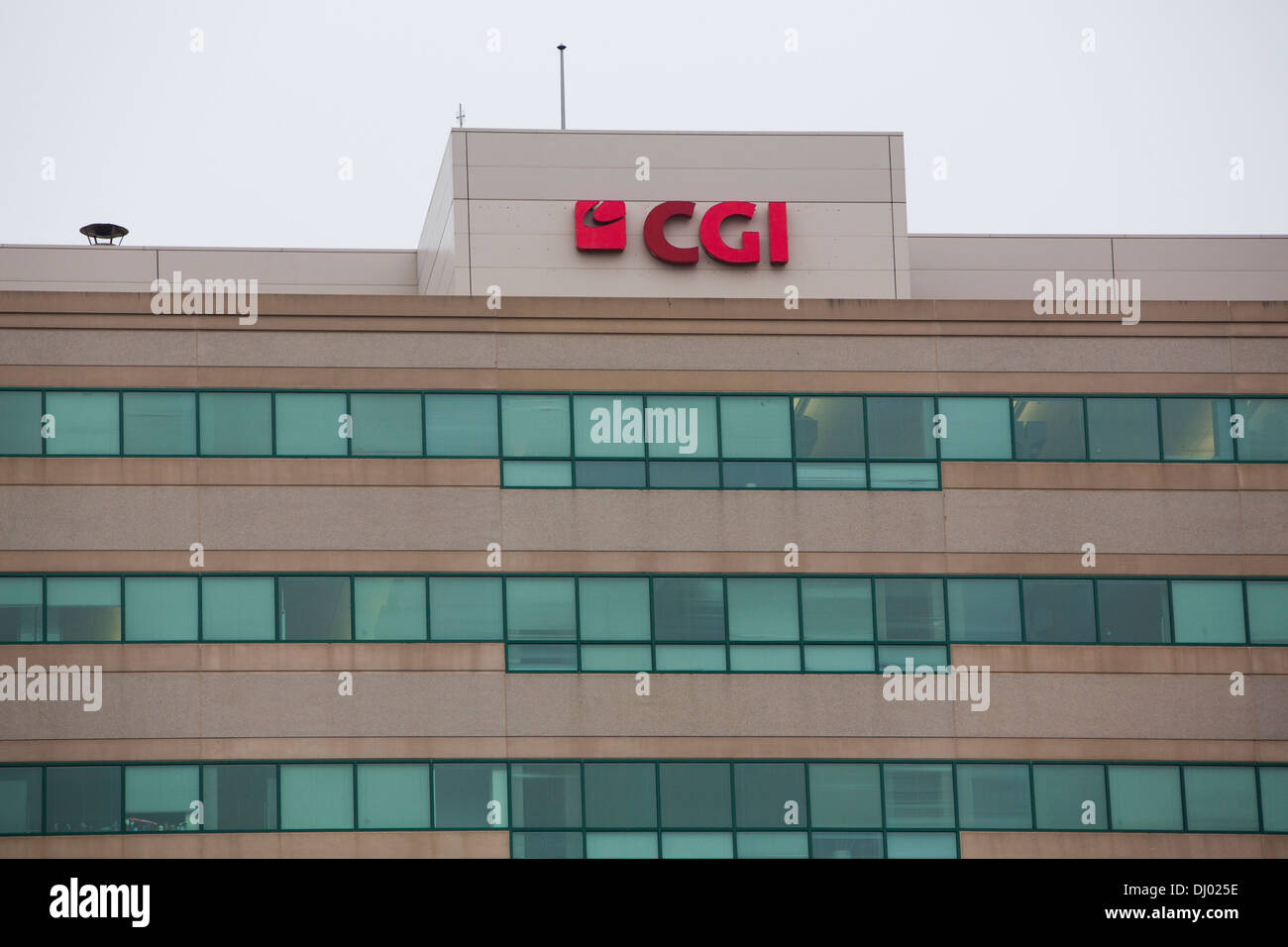 Signage außerhalb eines Bürogebäudes, die durch das CGI-Gruppe besetzt. Eine Tochtergesellschaft der CGI-Gruppe, CGI-Bundes-, serviert auf der Lead Auftragnehmer auf der unruhigen Heathcare.gov website Stockfoto