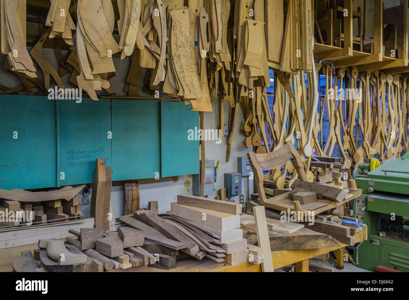 Hölzerne Vorlagen im Sam Maloof Shop der berühmten Künstler/Schreiner Sam Maloof. Stockfoto