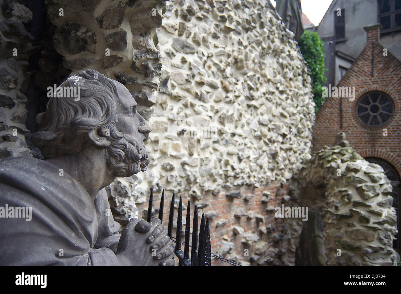 Detail der Kalvarienberg Garten Skulptur an St-Studienkonferenz (Paulskirche) Antwerpen, Belgien Stockfoto