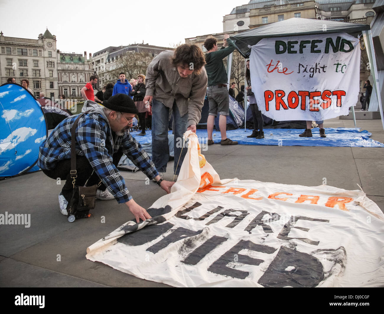 Verteidigt das Recht auf Protest Besetzung auf dem Londoner Trafalgar Square Stockfoto