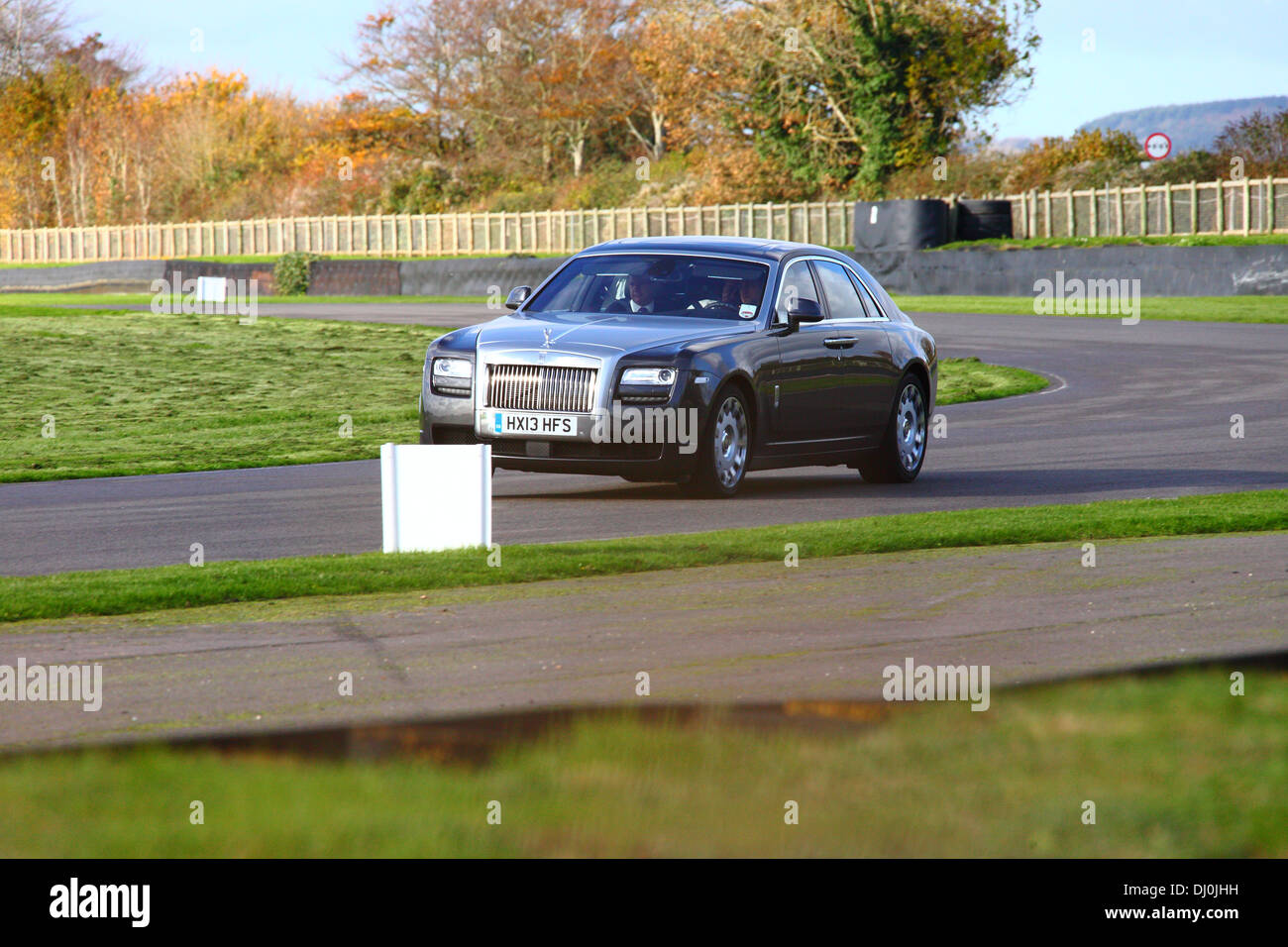 Rolls Royce motor Cars auf einem Track-Tag am Goodwood Motor Racing Circuit in der Nähe von Chichester.  Einschließlich Training und Sicherheit Fahrerfähigkeiten. Stockfoto