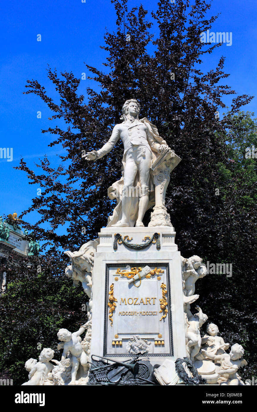 Denkmal für Mozart im Burggarten, Wien, Österreich Stockfoto