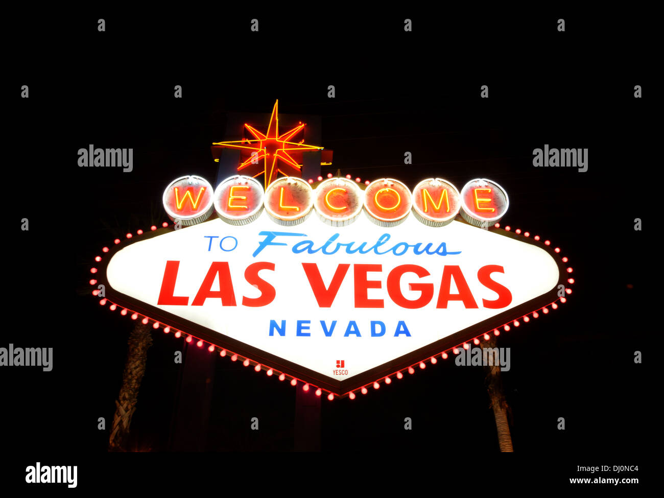 Willkommen Sie bei berühmten Leuchtreklame Fabulous Las Vegas bei Nacht Stockfoto