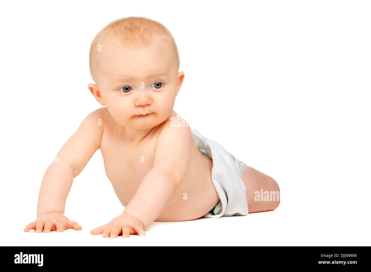 Baby nach vorne kriechen isoliert auf einem weißen Hintergrund, auf der Suche zur Seite Stockfoto