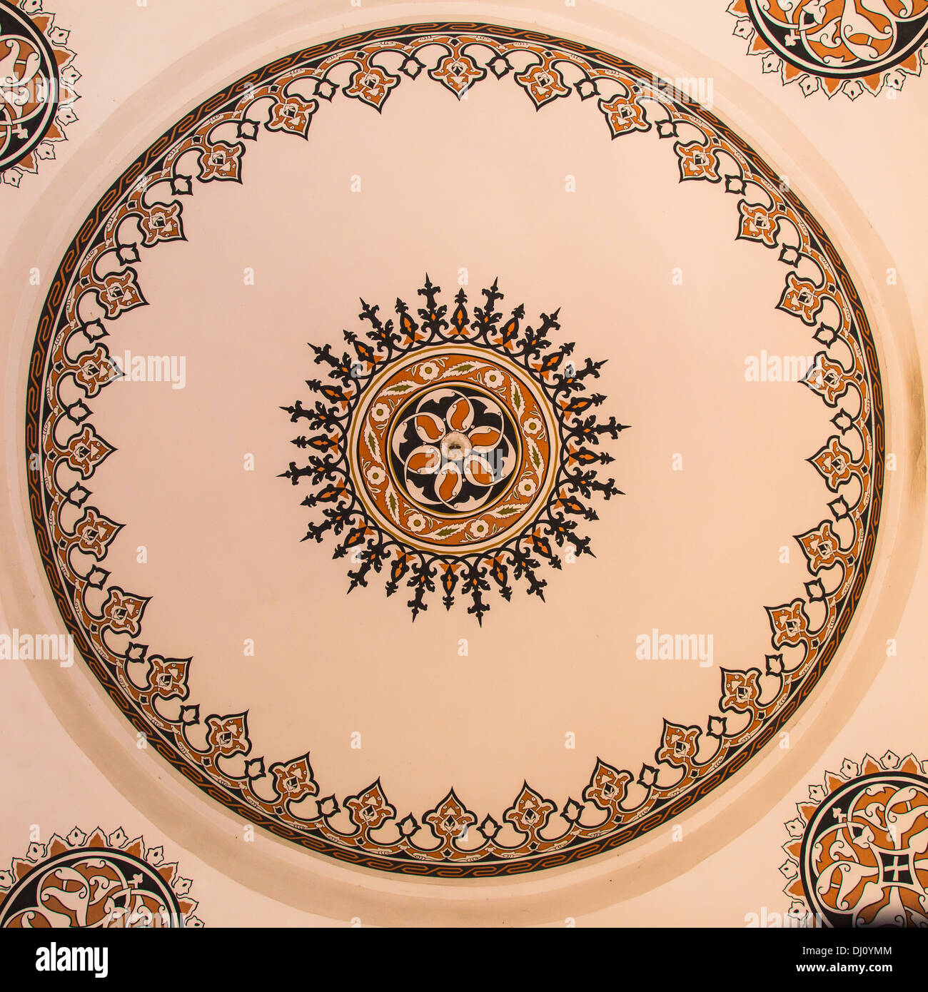 Muster auf der Kuppel einer Moschee Stockfoto