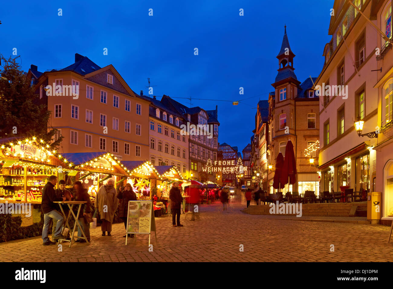 Weihnachtsmarkt in Marburg, Hessen, Deutschland Stockfoto, Bild