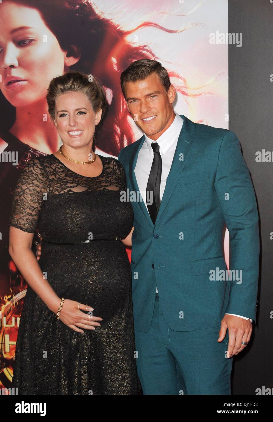 Los Angeles, Kalifornien, USA. 18. November 2013. Alan Ritchson im Ankunftsbereich für THE HUNGER GAMES: CATCHING FIRE Premiere, Nokia Theatre L.A. Live, Los Angeles, CA 18. November 2013 Credit: © Elisabeth Goodenough/Everett Collection/Alamy Live News Stockfoto