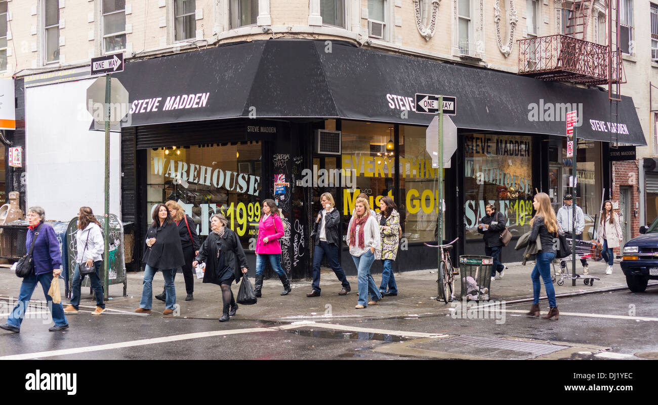 Steve Madden-Schuh speichern im Stadtteil Lower East Side von New York Stockfoto