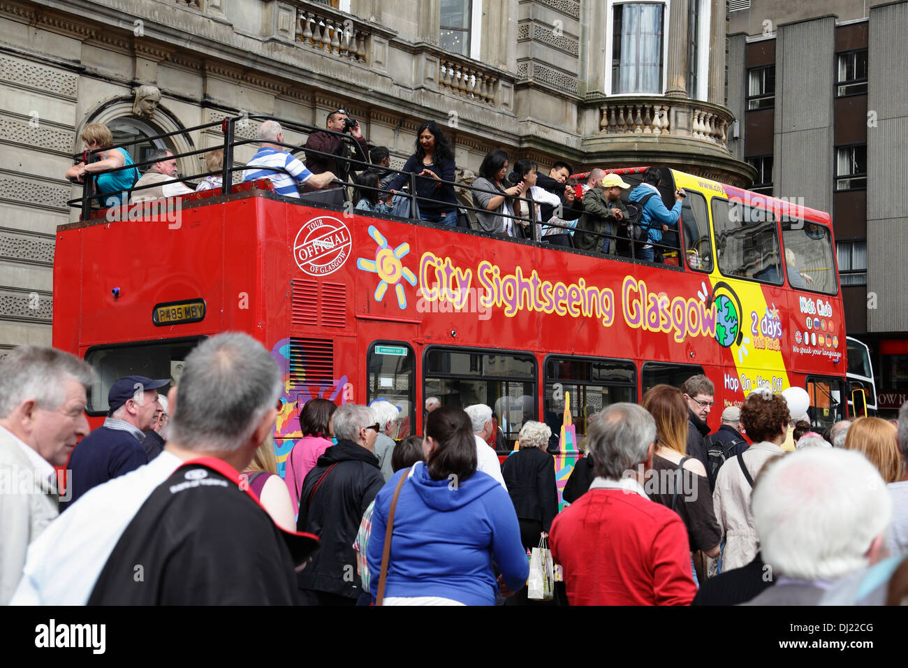 Eine offene Top Glasgow City Sightseeing Bus, Schottland, UK Stockfoto