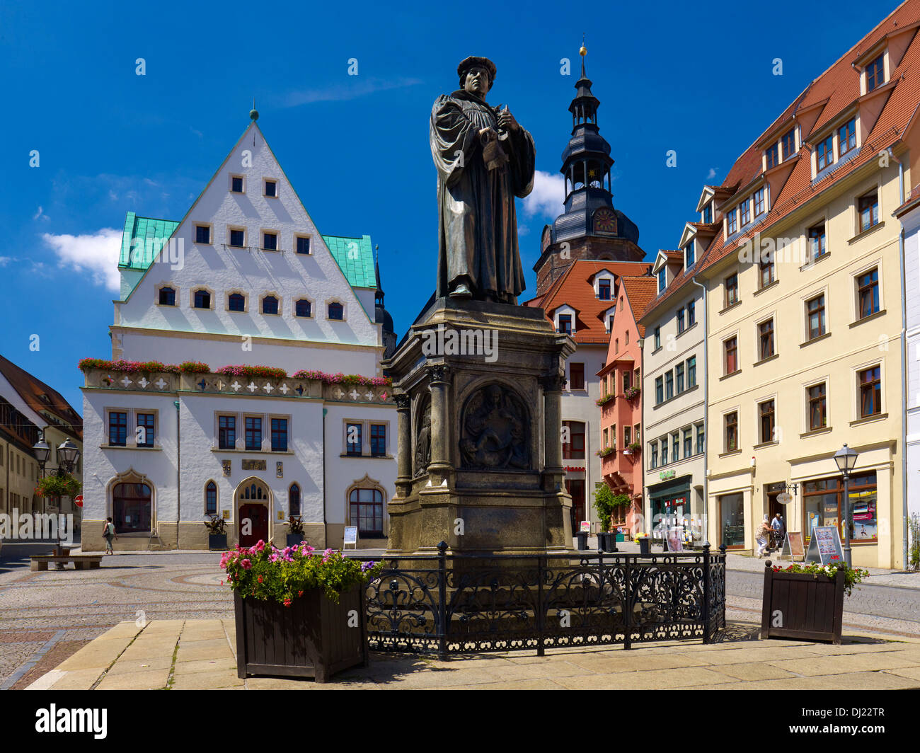 Luther-Denkmal, Rathaus und St.-Andreas Kirche, Eisleben, Sachsen-Anhalt Deutschland Stockfoto