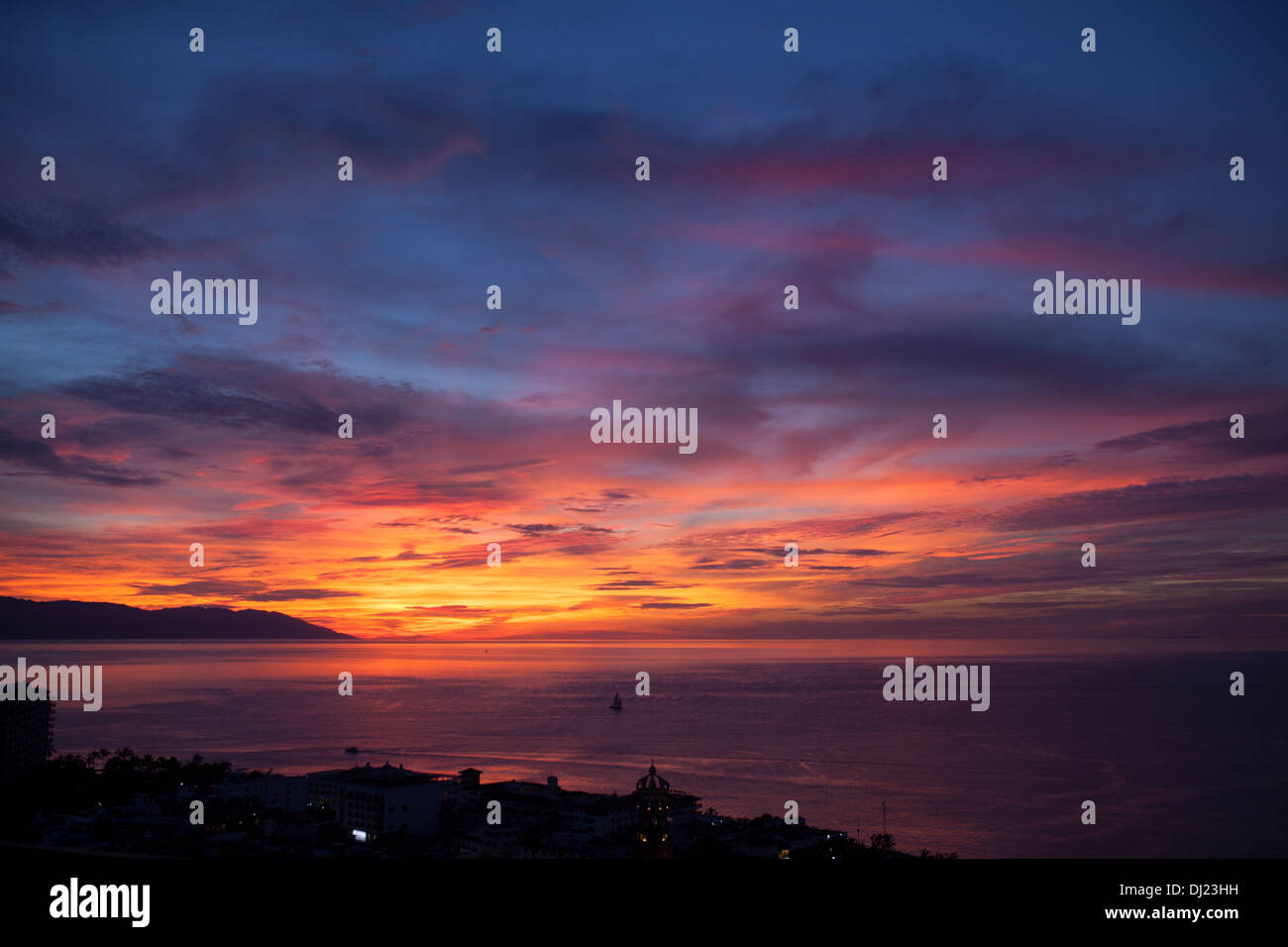Bilder von den schönen Stränden der Riviera Nayarit und Puerto Vallarta im November. Stockfoto