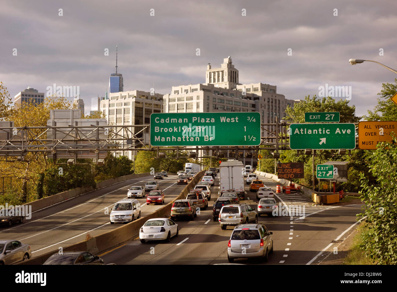 Autobahn-Verkehr in New York City Stockfoto