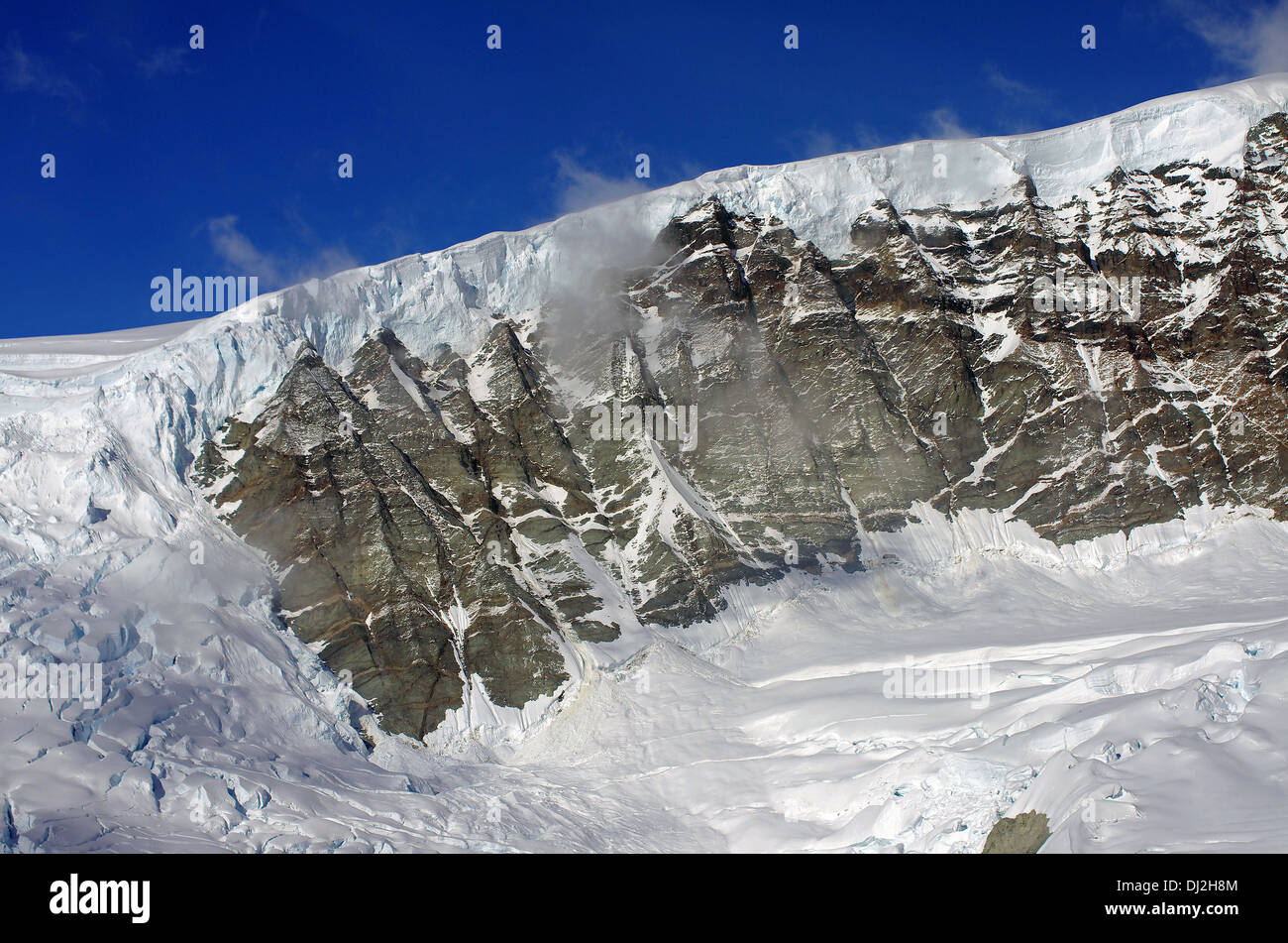 schneebedeckte Berge im Inneren Alaska Stockfoto