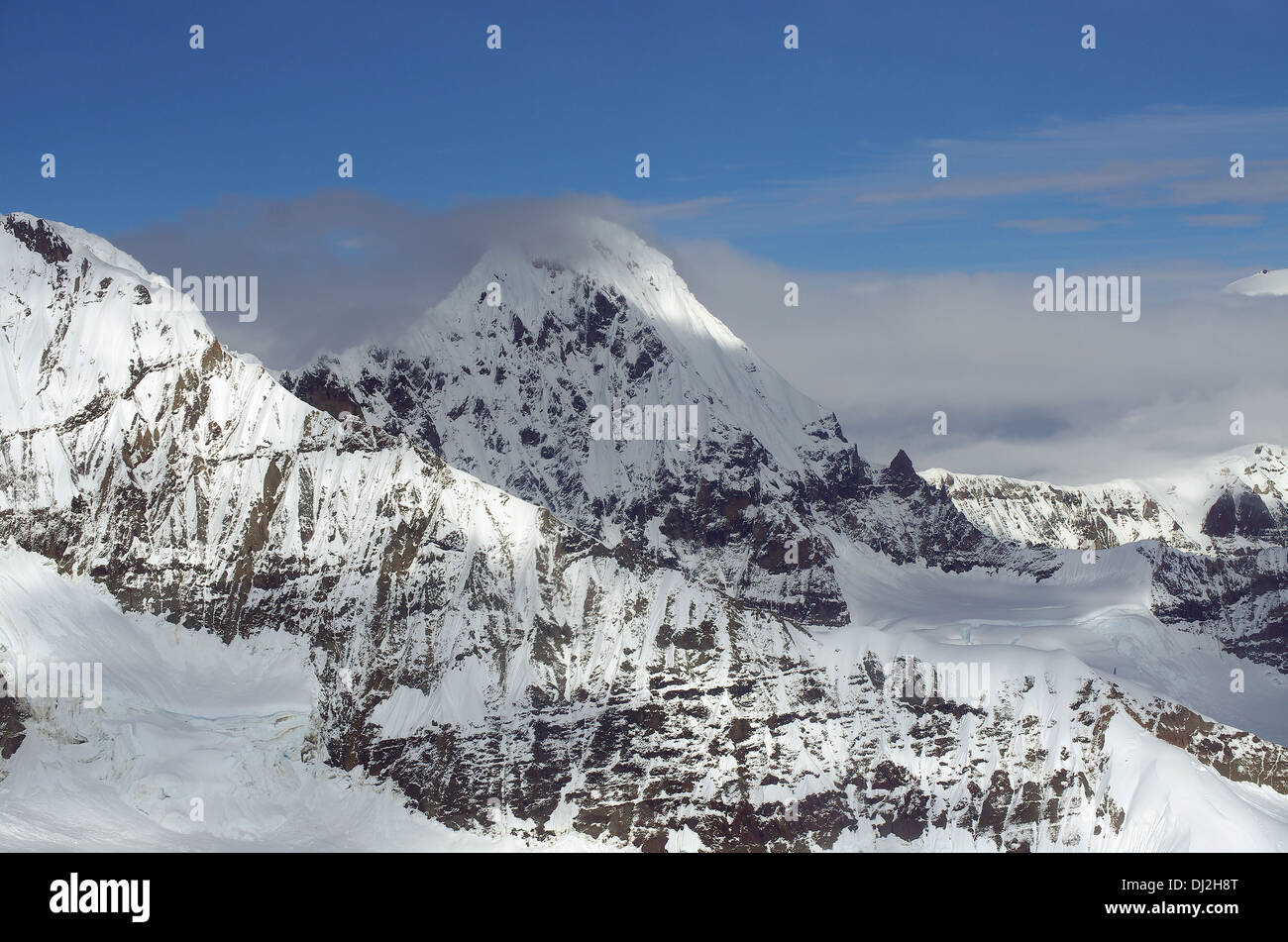 schneebedeckte Berge im Inneren Alaska Stockfoto
