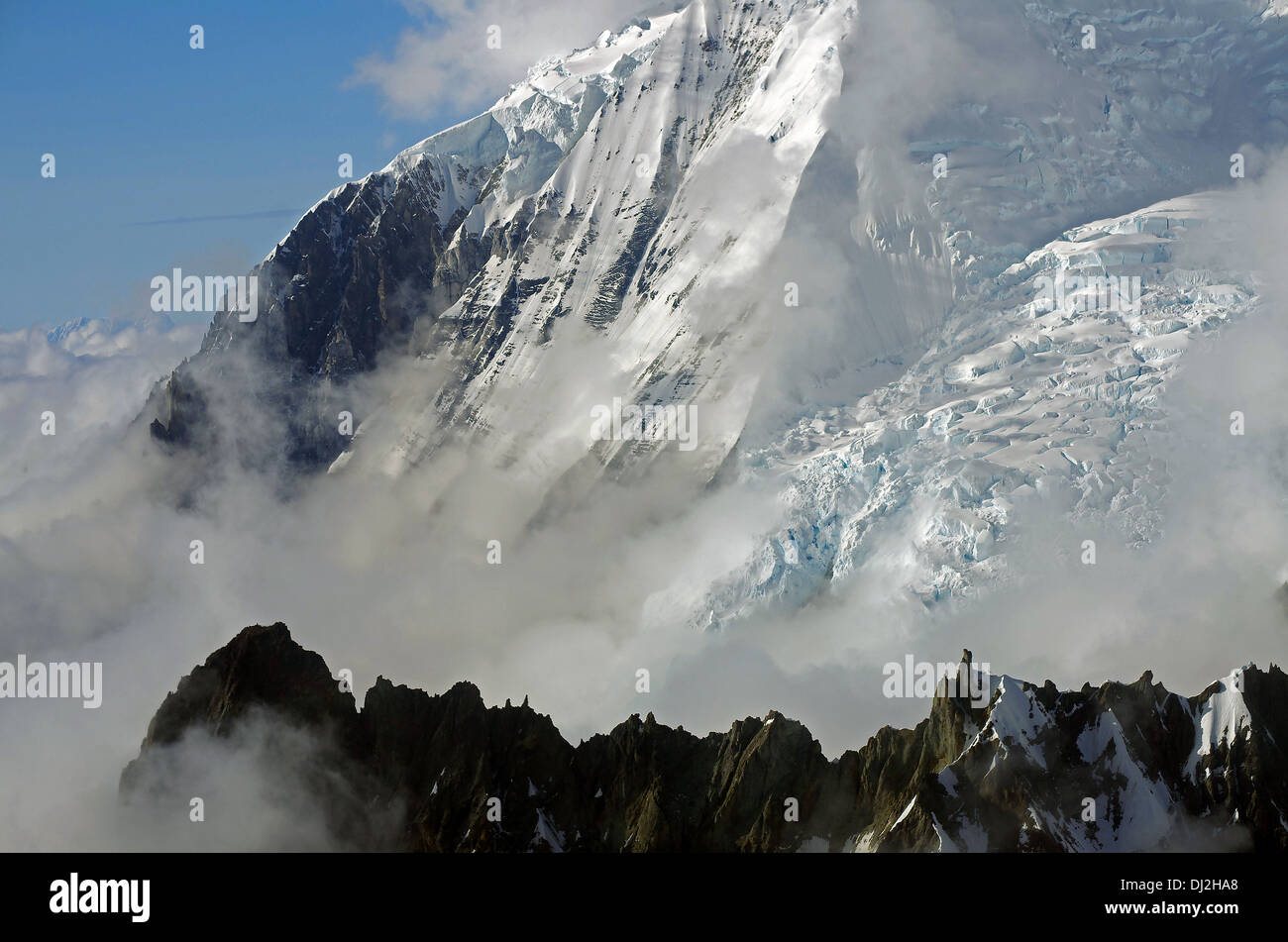 endlose Bergkulisse Stockfoto
