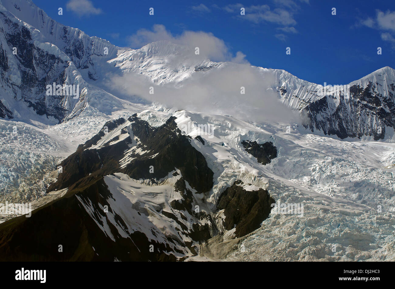 schneebedeckte Berge im Inneren Alaska Stockfoto