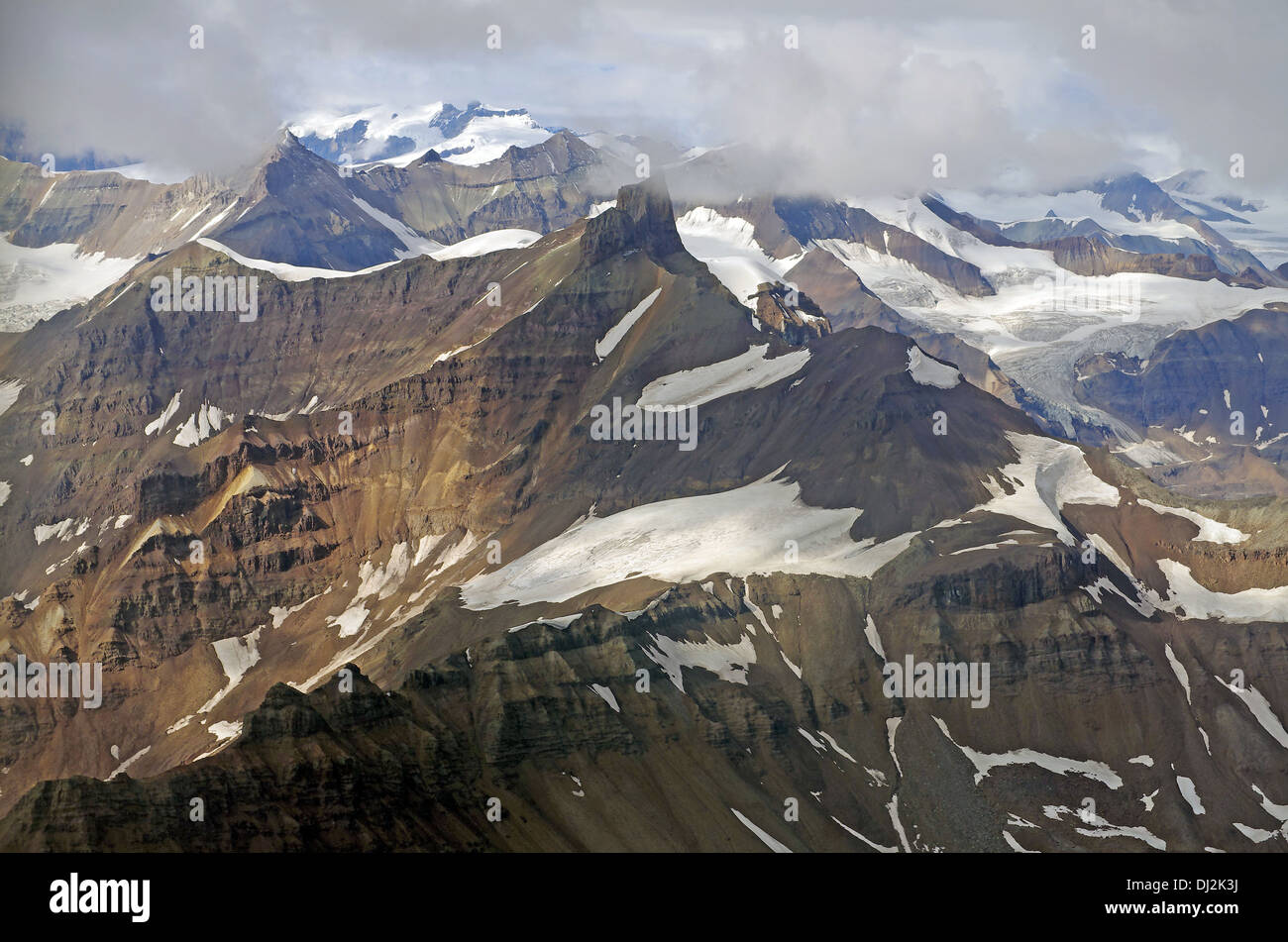 schneebedeckte Berge im Inneren Alaska Stockfoto