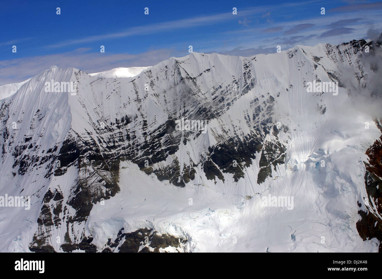 schneebedeckte Berge im Inneren Alaska Stockfoto