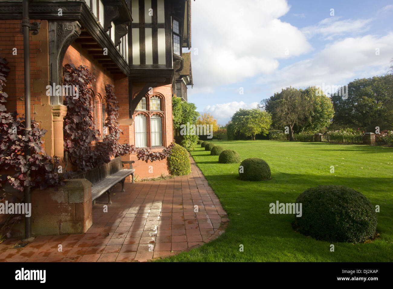 Wightwick Manor ist ein viktorianisches Herrenhaus befindet sich auf Wightwick Bank, Wolverhampton, West Midlands, England. Stockfoto