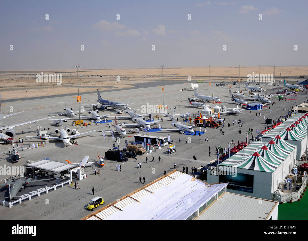 Die fünf-Tage-2013 Auftaktveranstaltung Dubai Airshow Nov. 17 am Dubai World Central Airport in Jebel Ali. Die Vereinigten Staaten beteiligt sich an der Dubai Air Show, ein Engagement für die regionale Sicherheit, für die Flexibilität der Airpower und zu demonstrieren Stockfoto