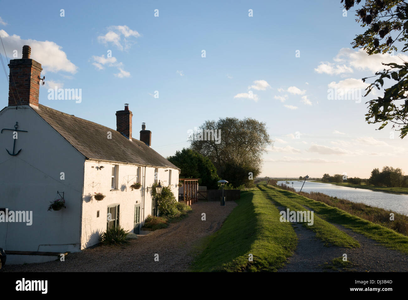 Der Anker im Sutton Gault Fenland Pub und Restaurant befindet sich in der Nähe von Ely Cambridgeshire UK auf der alten Bedord-Stufen Stockfoto