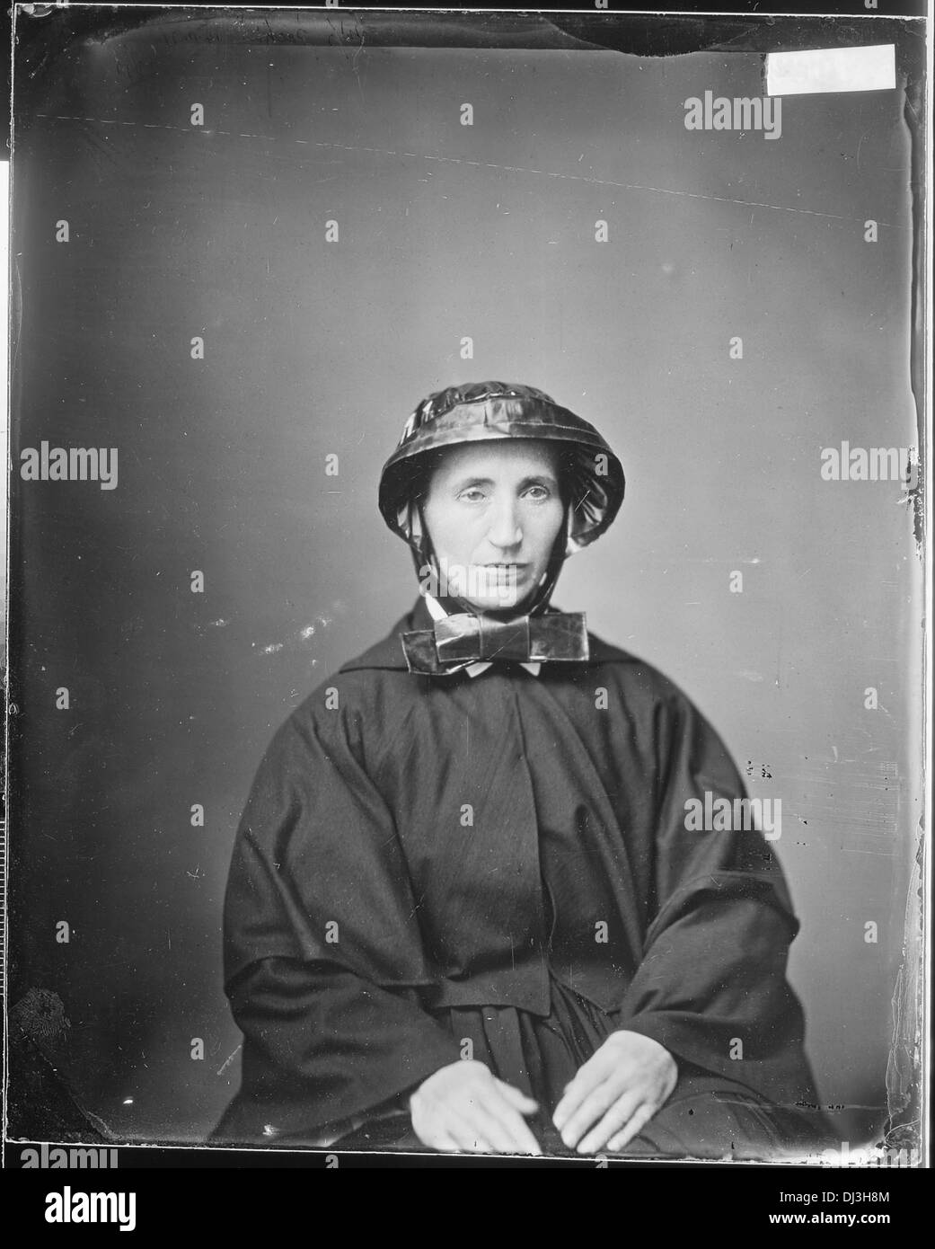 Dies ist ein Foto von Schwester Jachim, deren spezifische Rolle und Identität mit dem Kontext des religiösen Lebens verknüpft sind. Weitere Informationen über Schwester Jachim wären für weitere kontextbezogene Details zu ihren Beiträgen oder Aktivitäten erforderlich. Stockfoto