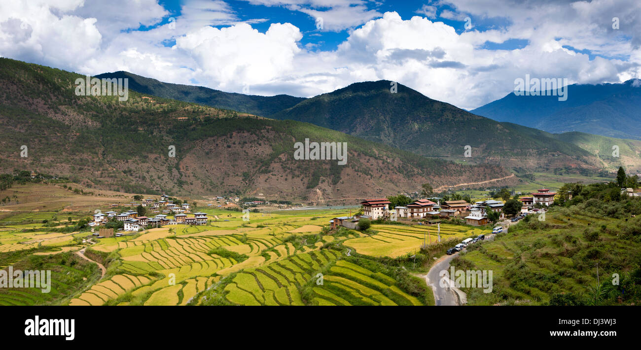 Bhutan, Punakha, Panoramablick des Tales von Lobesa in Richtung Wangdue Phodrang Stockfoto