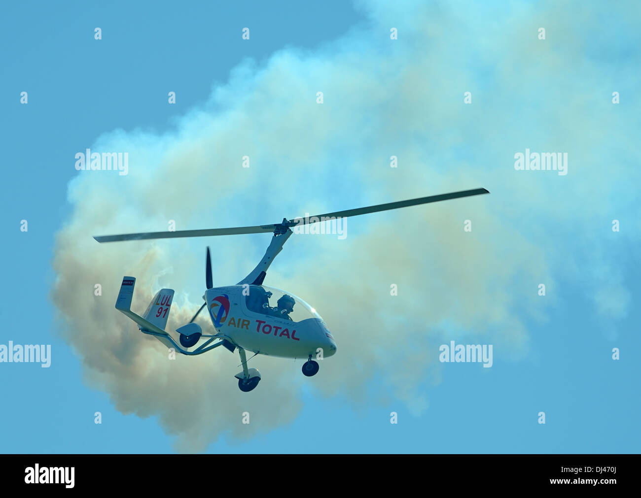 Tragschrauber aerobatic Anzeige bei Clacton Airshow. UK, 2013 Stockfoto