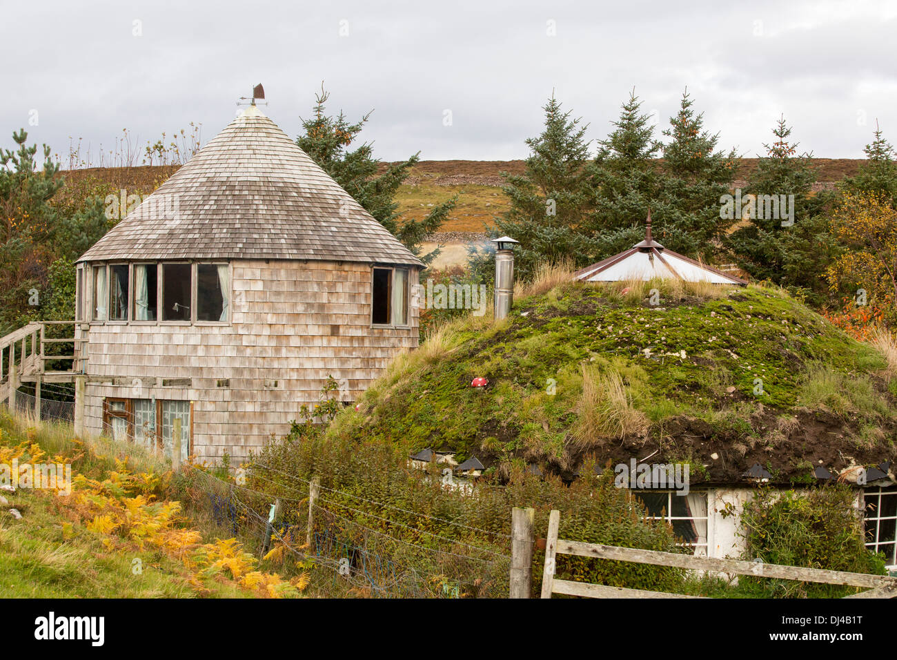 Ein Croft angetrieben durch Wind und solar in Scoraig, in NW-Schottland, eines der am weitesten entfernten Gemeinden auf Festland Großbritannien Stockfoto