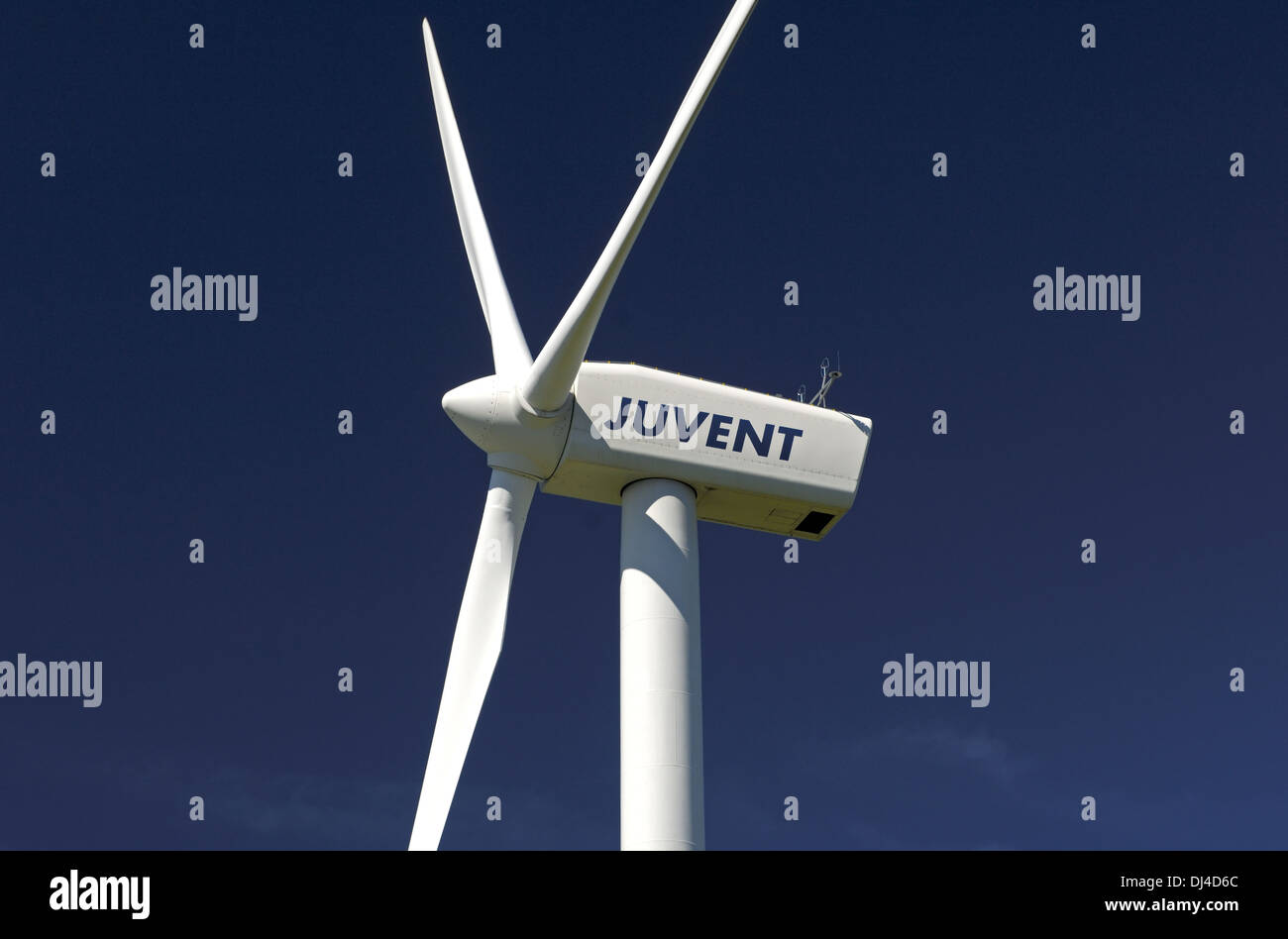 Rotorblätter einer Windkraftanlage Stockfoto