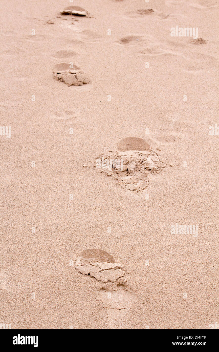 Schuhabdrücke in den Sand am Grand Bend Ontario Stockfoto