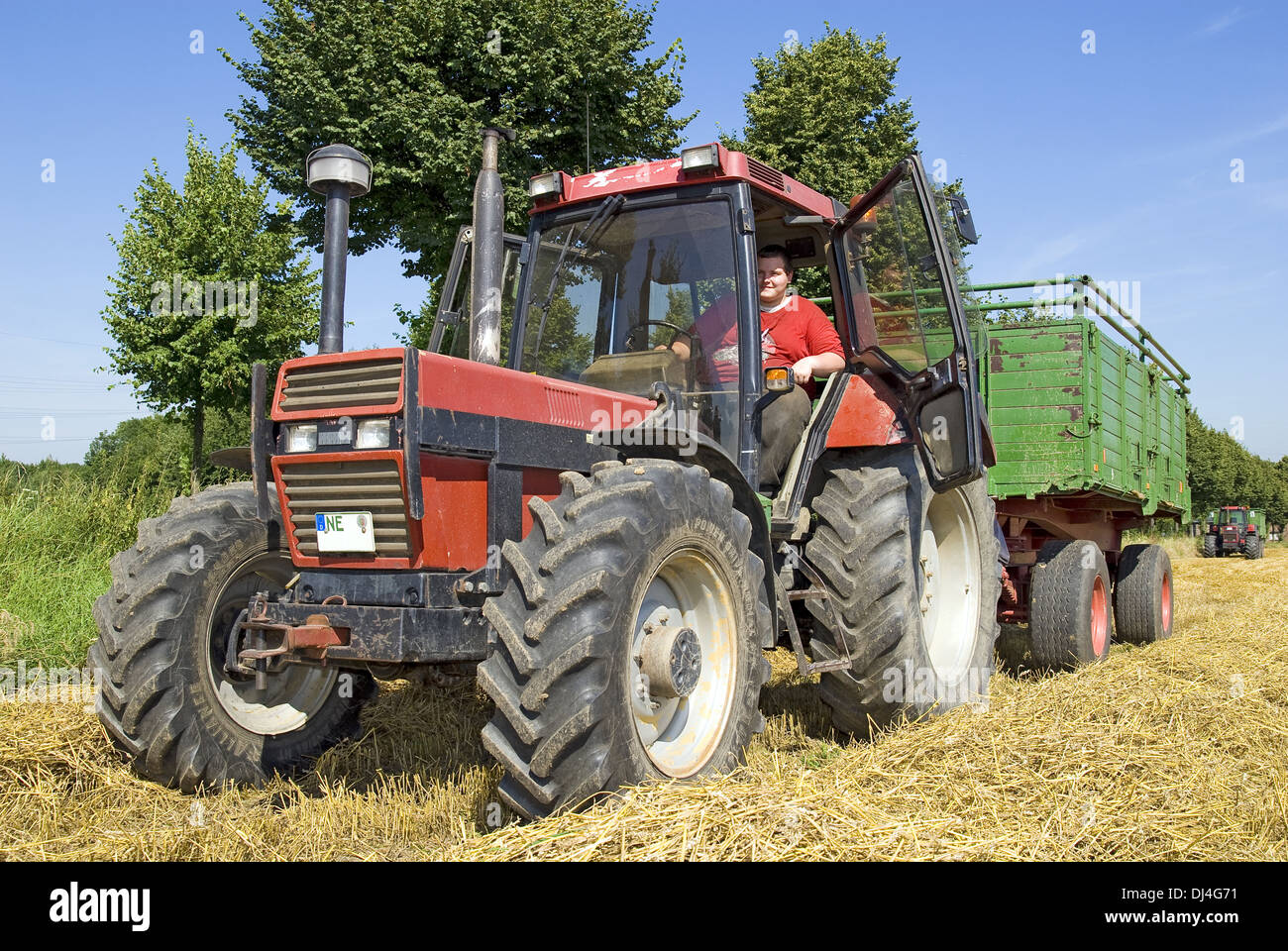 Traktor mit Anhänger Stockfoto