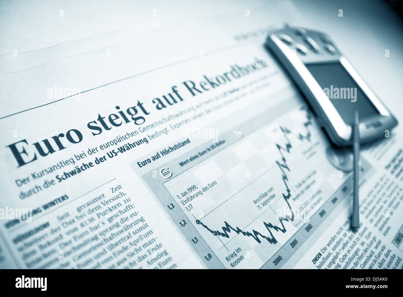 Die Schlagzeile Rate des euro Stockfoto