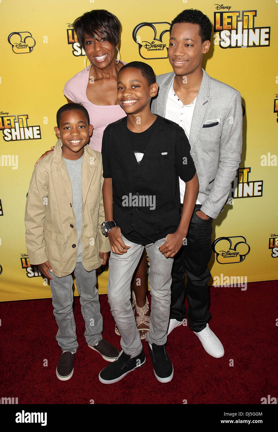 Gast Dawnn Lewis Tyrels Jackson Williams Und Tyler James Williams Disneys Let It Shine Premiere Statt Bei Den Direktoren Guild Von Amerika Los Angeles Kalifornien 05 06 12 Stockfotografie Alamy