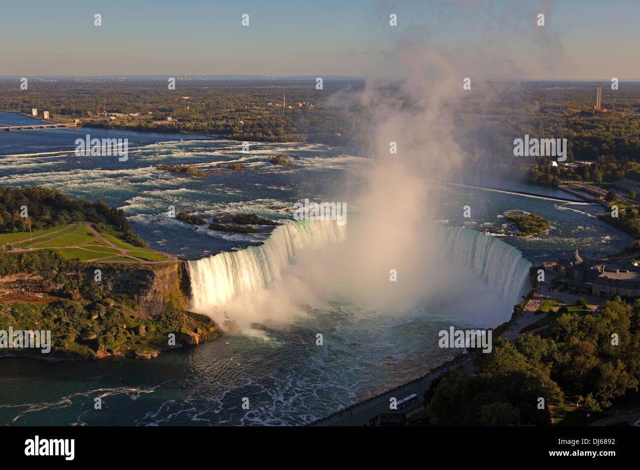 Erhöhten Blick auf die kanadischen Horseshoe Niagara Falls, Ontario, Kanada Stockfoto
