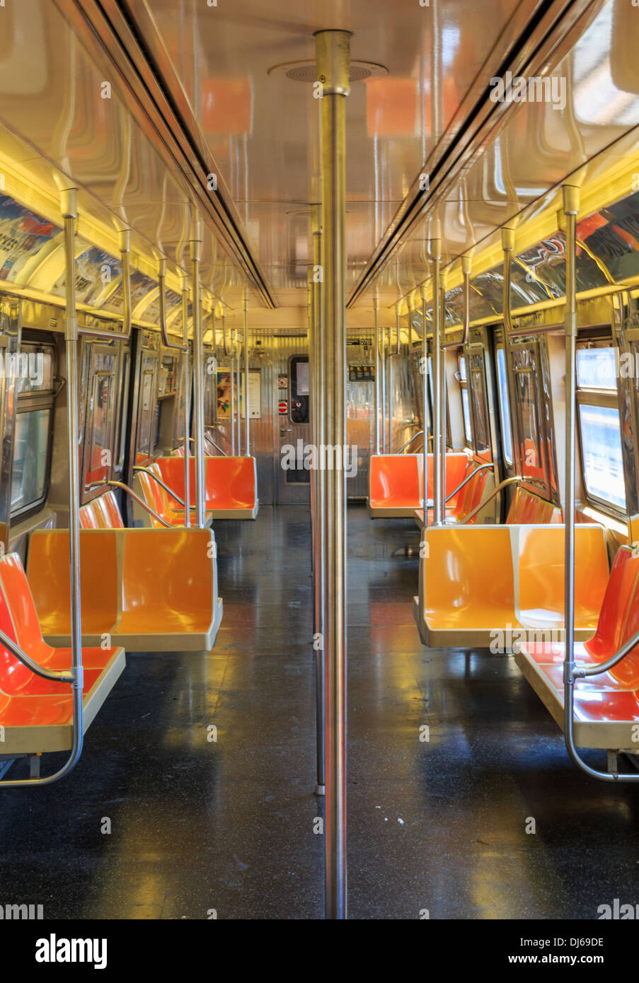Eine verlassene u-Bahn in New York. Gedreht im Jahr 2013. Stockfoto