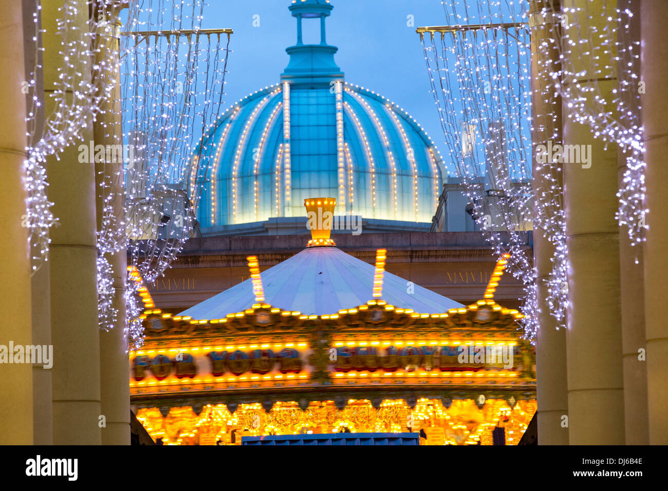 Weihnachtsschmuck im Trafford Centre in Manchester, UK Stockfoto