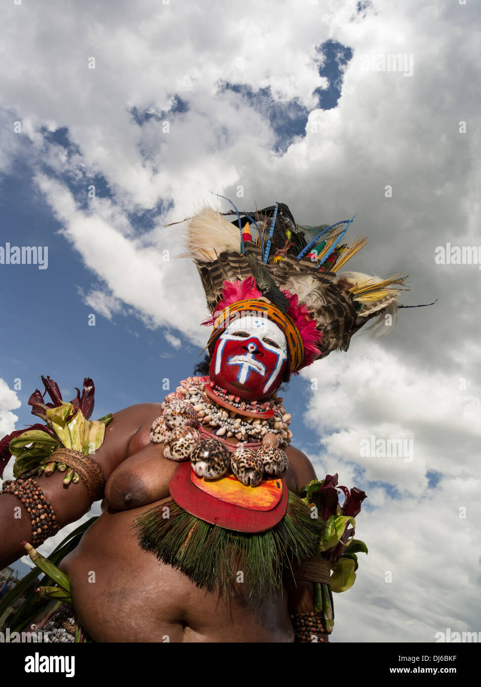 Tokua Kultur Singsing Group, Jiwaka Provinz - Goroka Show, Papua New Guinea Stockfoto
