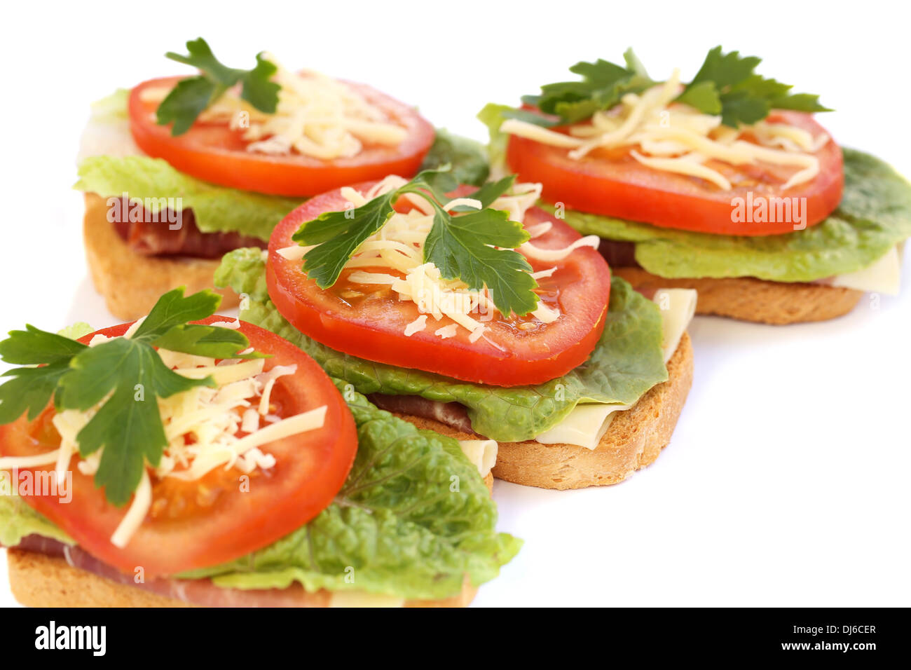 Sandwiches mit Speck, Salat, Tomate und Käse. Stockfoto