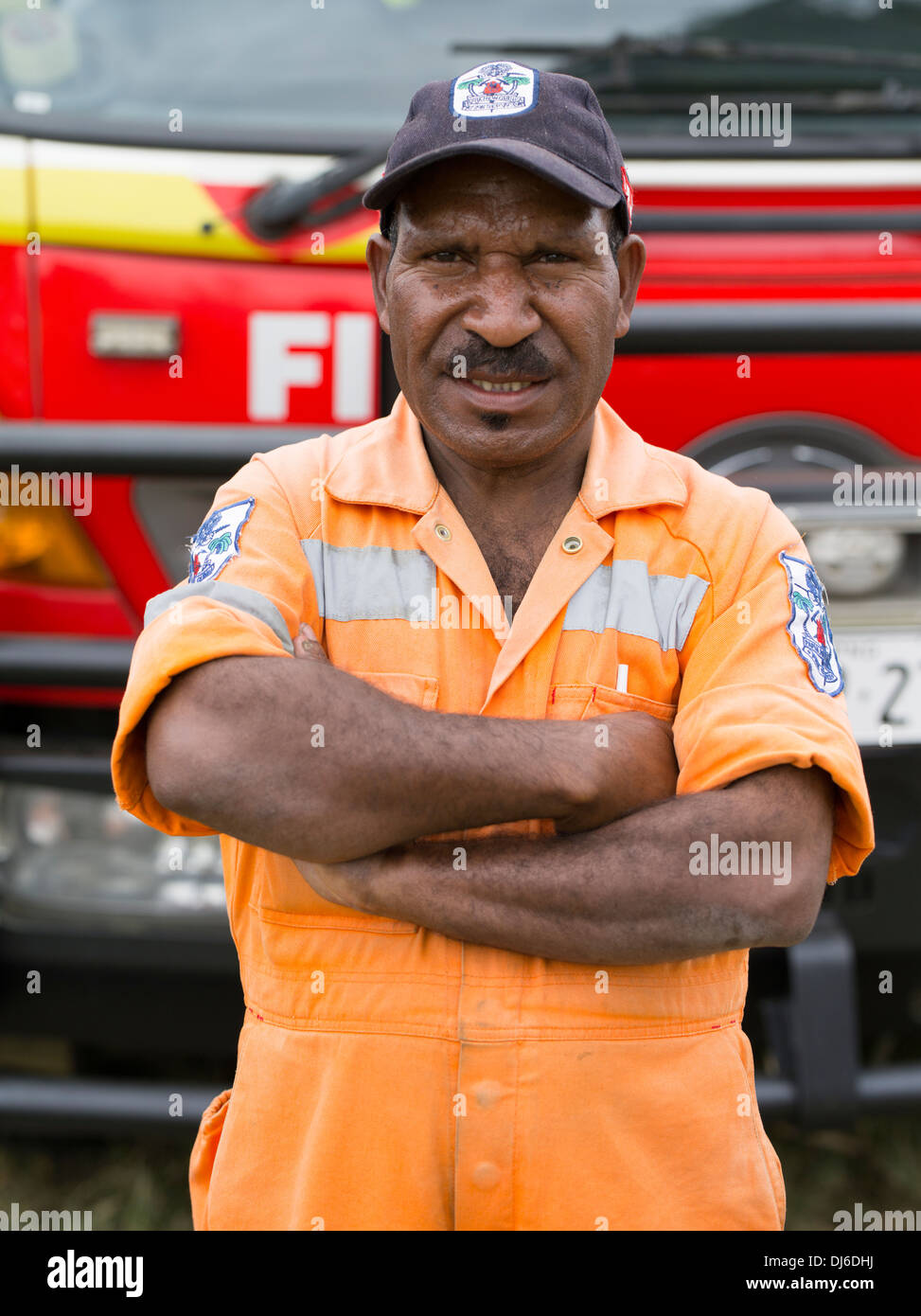 Papua-Neu-Guinea Fire Fighter mit LKW Stockfoto